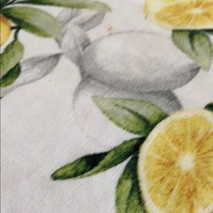 Meet your Posher, Lorie